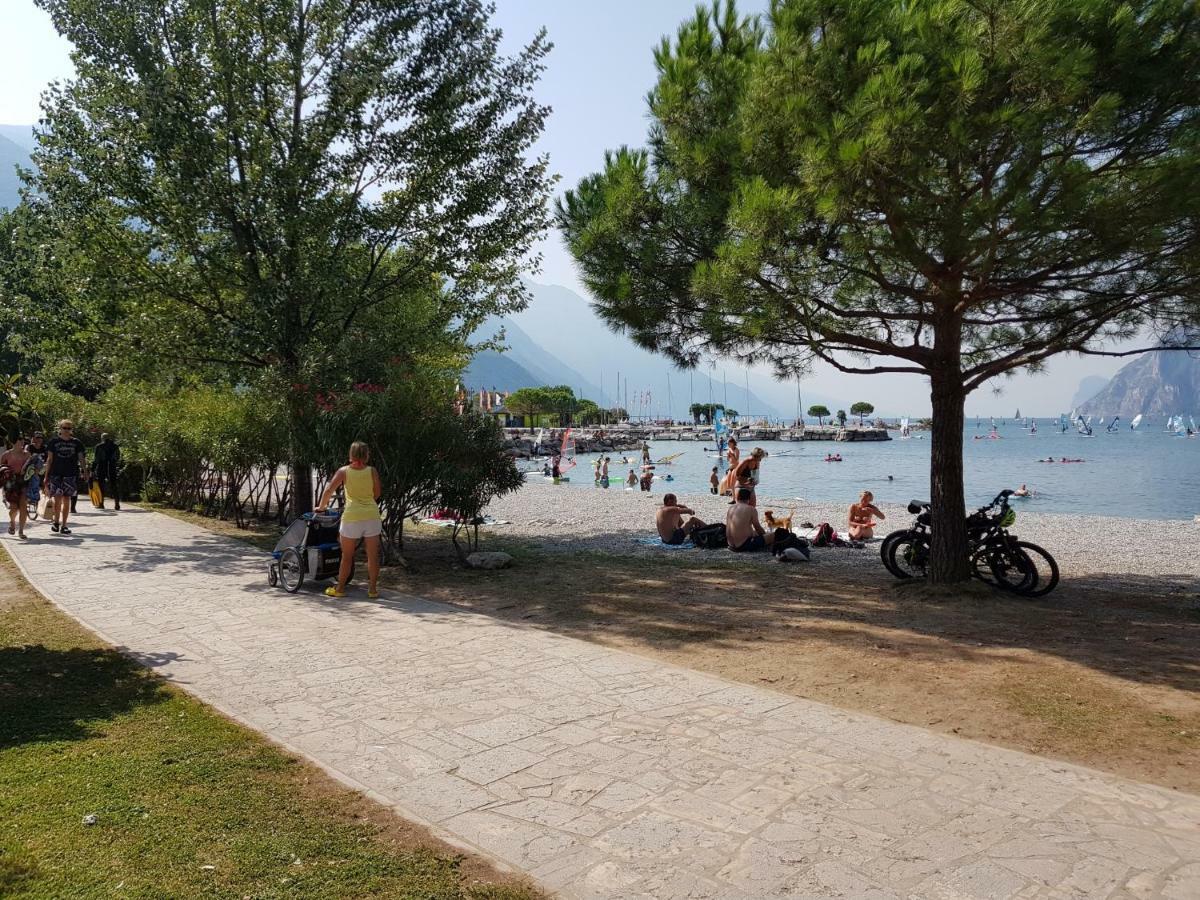 Torbole Lake Front 토르볼레 외부 사진
